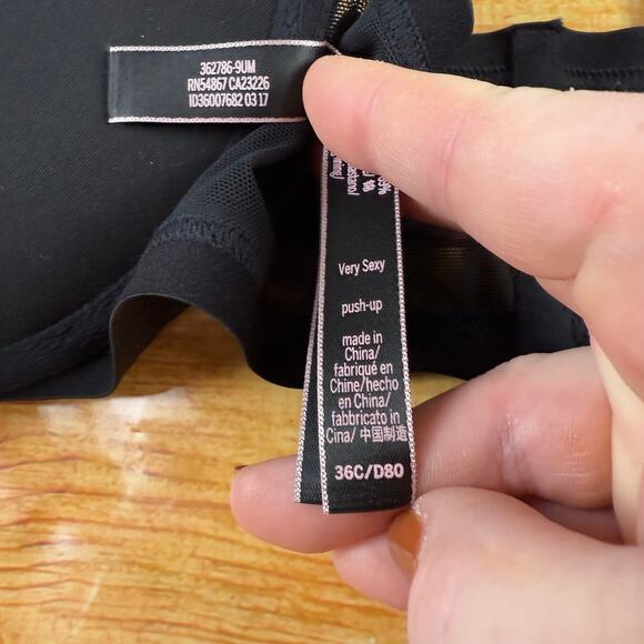 Victoria's Secret Very Sexy Bra Size 36C Pushup Padded Lace Overlay Mesh - Picture 7 of 9